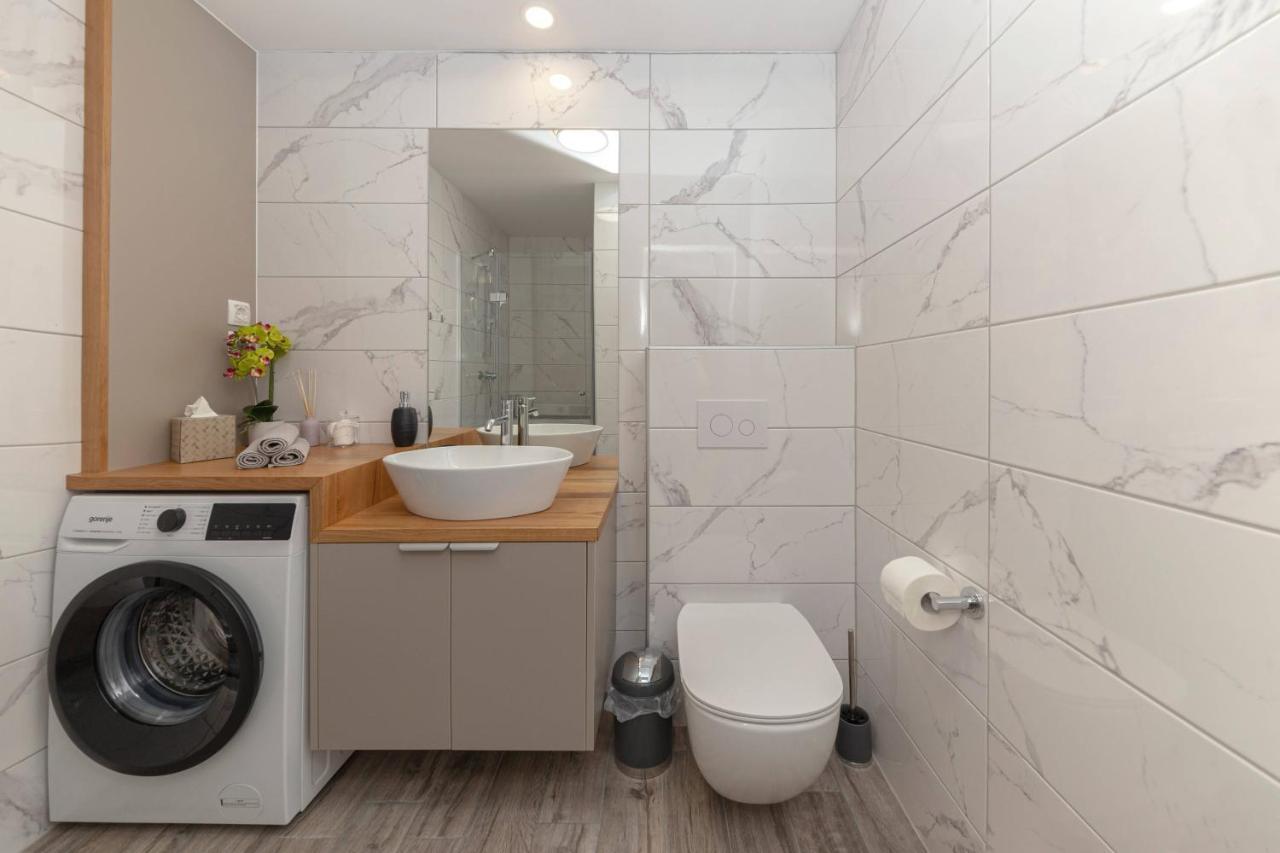 Apartments Ribnica ボーヒニ エクステリア 写真
